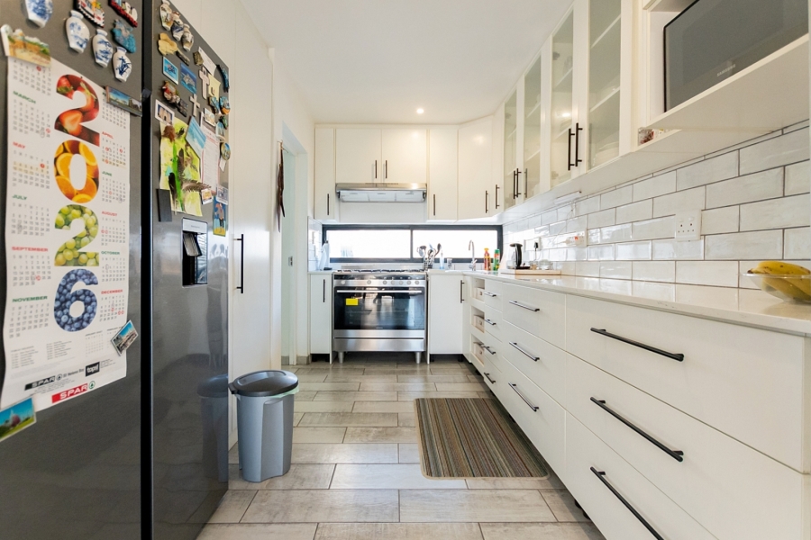 4 Bedroom Property for Sale in Shelley Point Western Cape